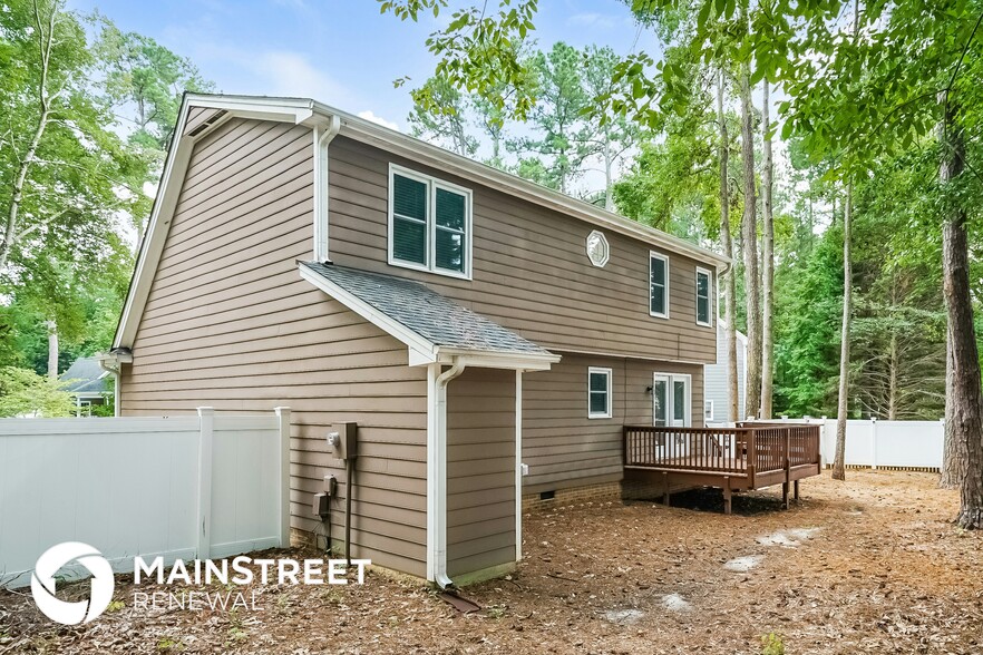 Building Photo - 108 Autumn Pine Ct