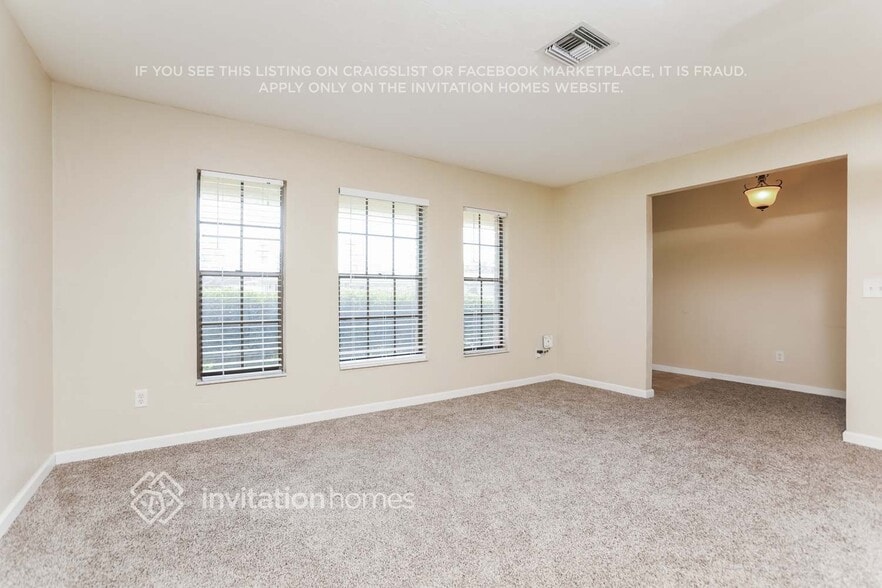 Building Photo - 1056 Galgano Ave