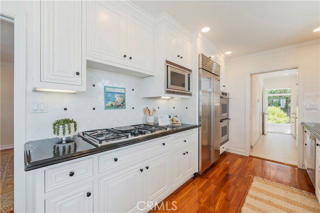 Building Photo - 426 Vía La Selva, Redondo Beach, CA 90277 - 3 BR 2 BA house