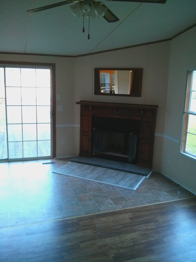 Primary Photo - 359 E Midland Ave