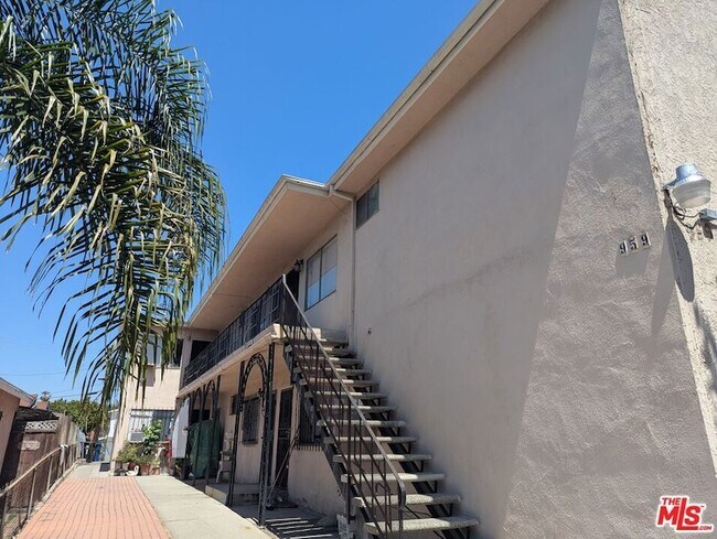 Primary Photo - 959 S Soto St