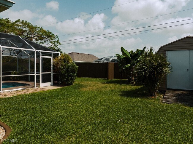 Building Photo - 408 SE 23rd Terrace