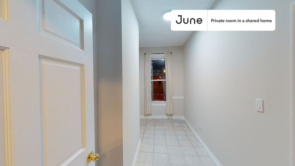 Building Photo - Room in Shared 5 bed/2 bath home