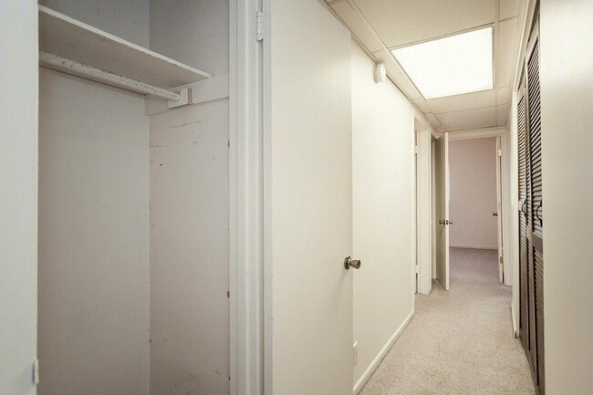 Building Photo - 500 Eldora Ln
