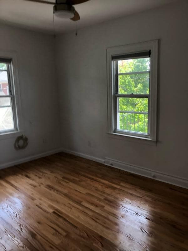 Building Photo - 511 Laurelton Blvd