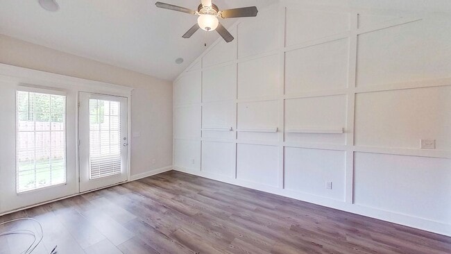 Building Photo - Well Kept Columbia County Rental