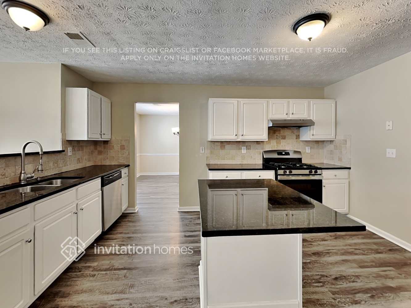 Building Photo - 2549 Mead Ct