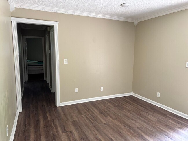 Building Photo - 121 Herty Dr