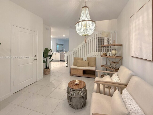 Building Photo - 1060 SE 26th Ter