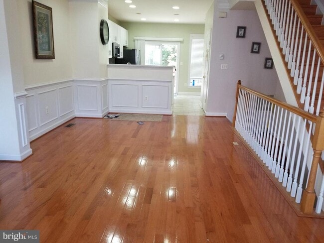 Building Photo - 11453 Log Ridge Dr