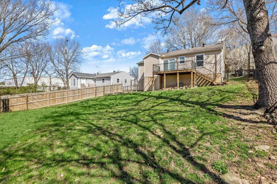 Building Photo - 145 Baxter Ln