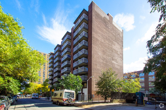 Building Photo - Tanya Towers