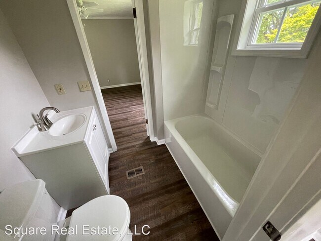 Building Photo - 3 br, 2 bath House - 709 Martin Luther Kin...