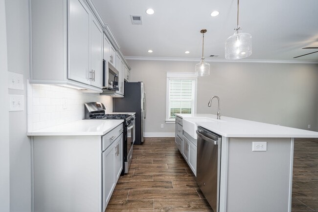 Building Photo - Beautiful home in prime Vestavia Hills location!
