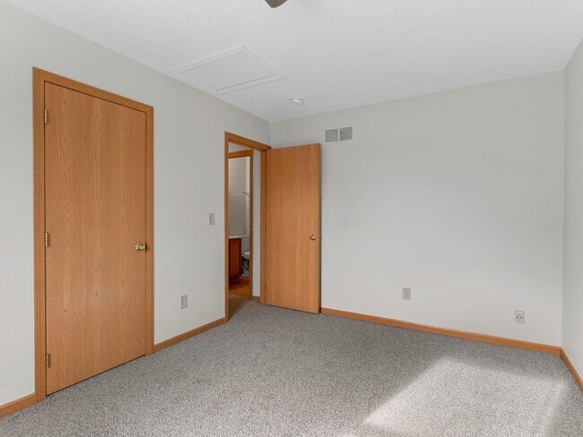 Building Photo - 7741 Sherridon Dr