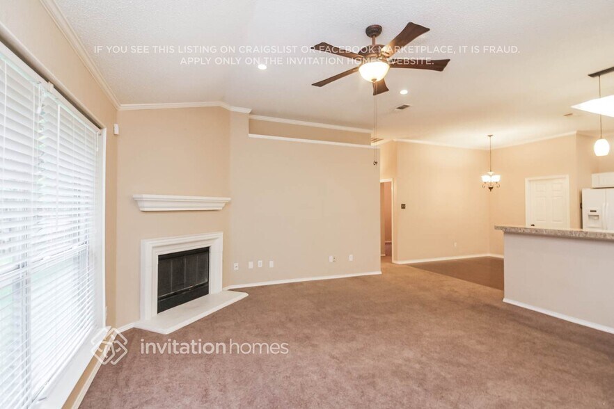 Building Photo - 1501 High Crest Dr