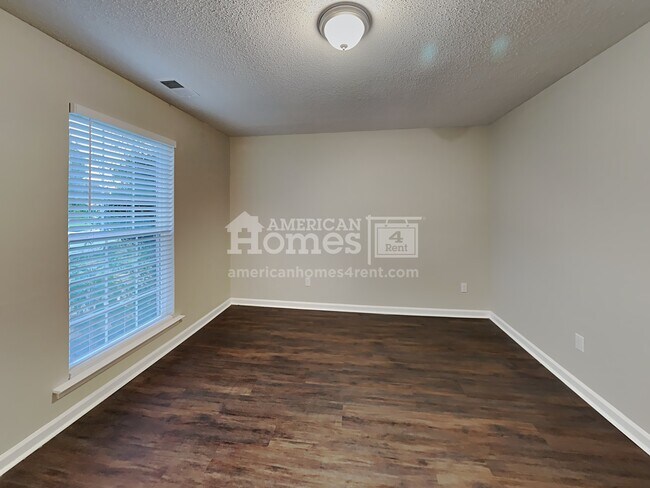 Building Photo - 7748 Parkmont Drive