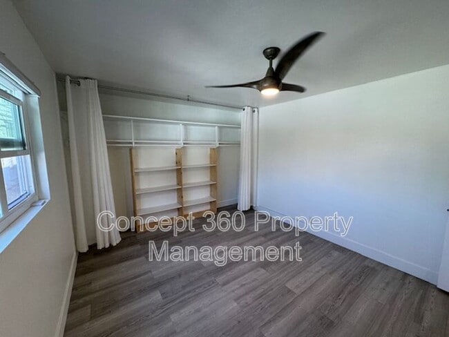 Building Photo - 1139 E OCEAN Blvd