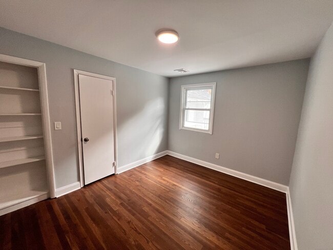 Building Photo - 267 Thunder Hill Dr