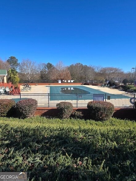 Building Photo - 5420 Yellow Pine Dr