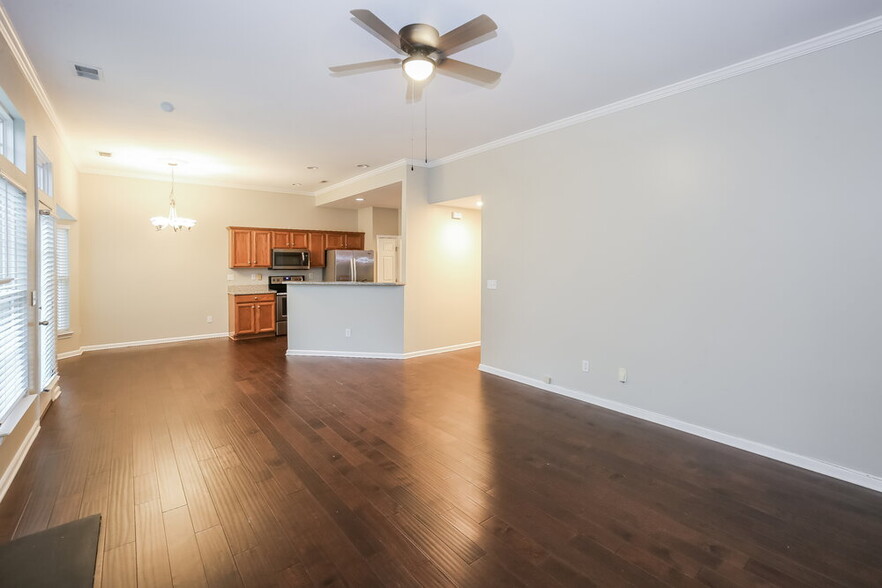 Building Photo - 3425 Stoney Garden Dr