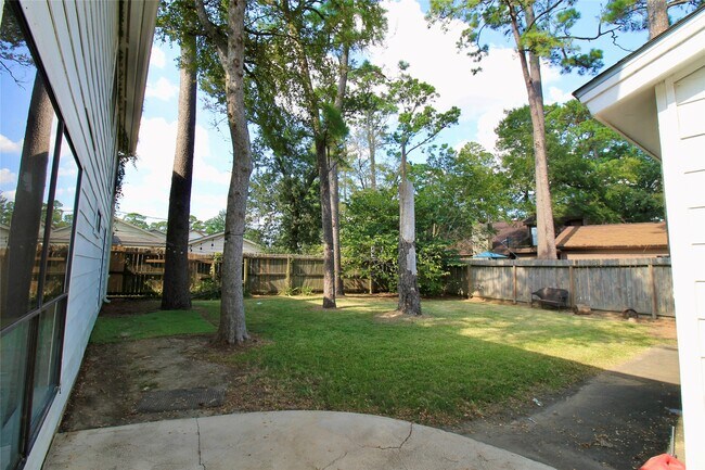 Building Photo - 4701 Spring Ln