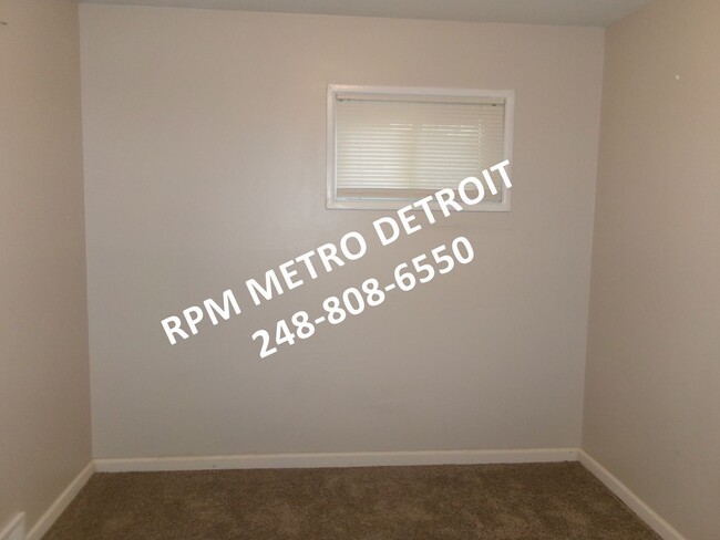 Building Photo - Move in Ready Ranch home in Inkster