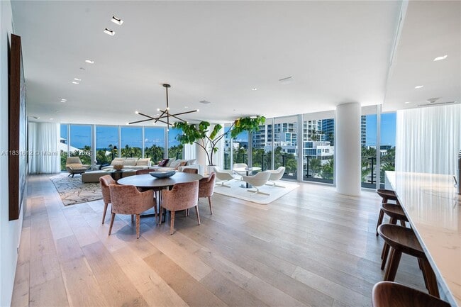 Building Photo - 1 Collins Ave