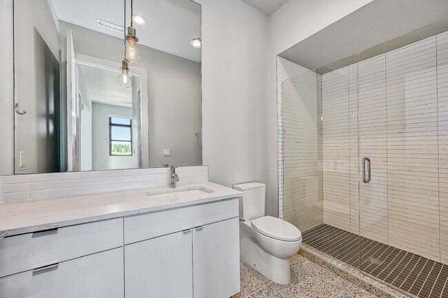 Building Photo - Luxury Condo steps from the Boise River an...