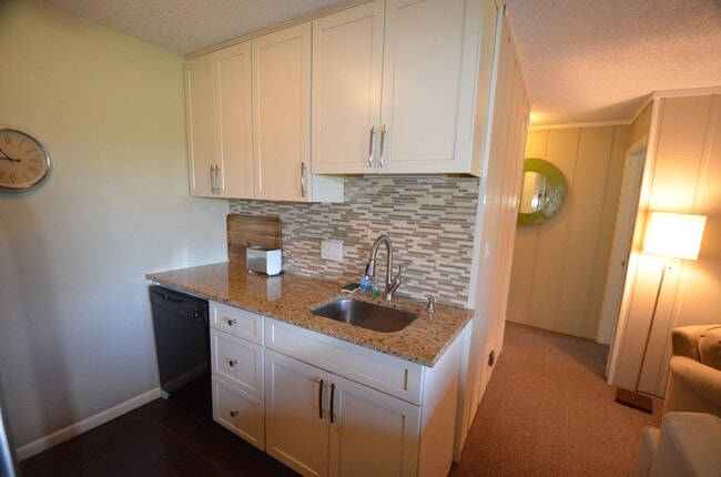 Building Photo - 3bed/2bath Condo, 10 minutes from Breck!
