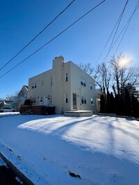 Building Photo - 418 N Ogle Ave