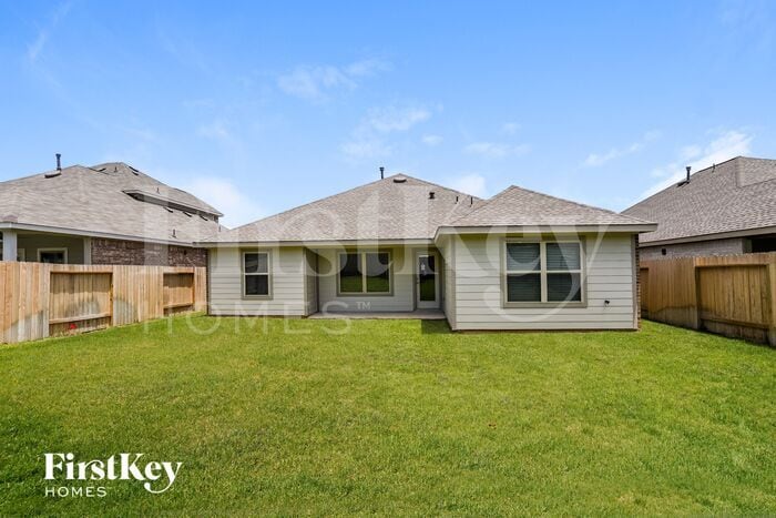 Building Photo - 932 Pickering Oak Row
