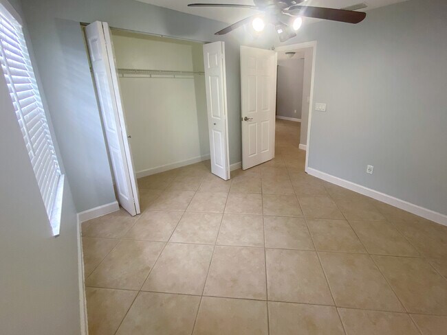 Building Photo - 7607 S Sherrill St