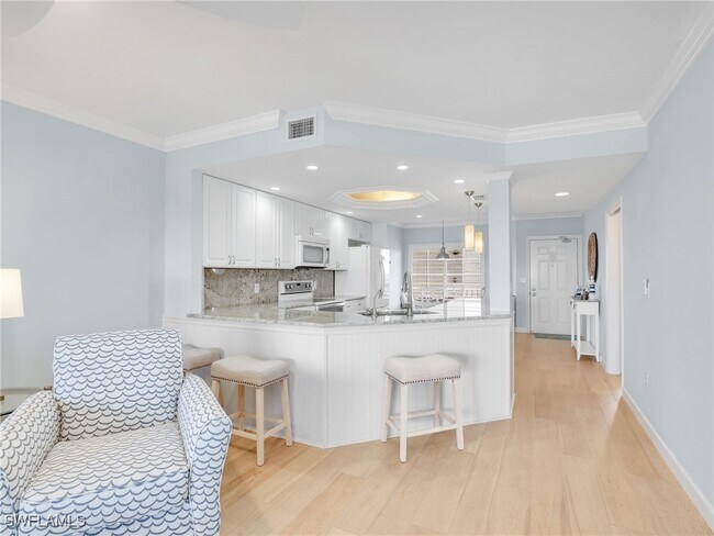 Building Photo - 13105 Vanderbilt Dr