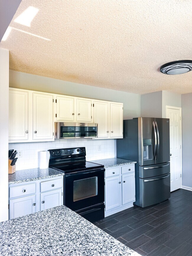 Building Photo - 5602 Indian Brook Dr
