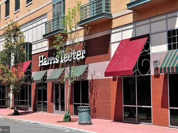 Building Photo - 989 S Buchanan St