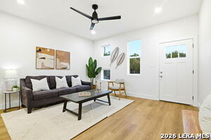 Building Photo - 1801 W Southcross Blvd