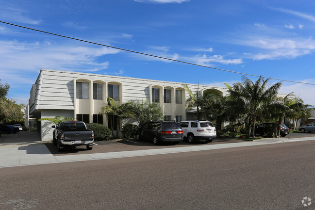 Primary Photo - Village Point Apartments