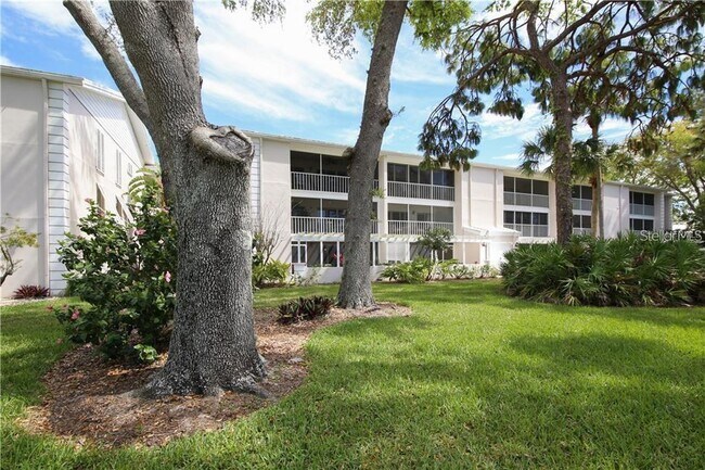 Building Photo - 437 Cerromar Ln