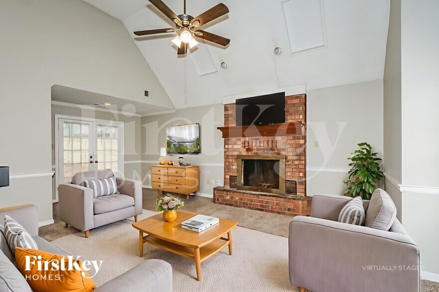 Building Photo - 6715 Valley Bend Dr