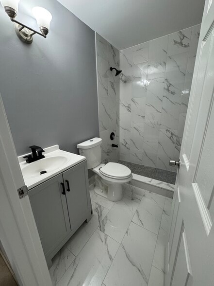 Second bathroom - 6911 W 36th Ave