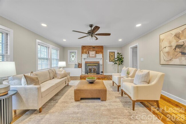 Building Photo - 462 Mock Mill Rd