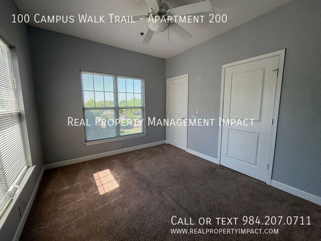 Building Photo - 100 Campus Walk Trl