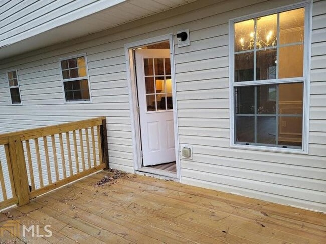 Building Photo - 4 bedroom in Atlanta GA 30349