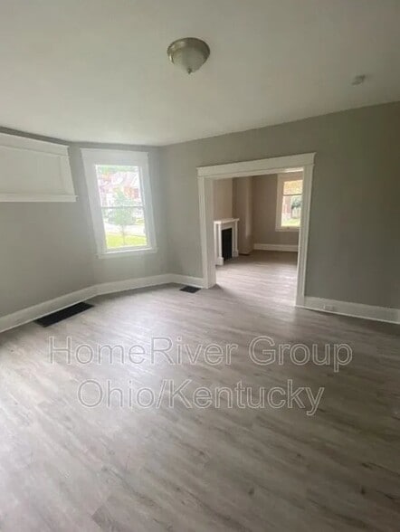 Building Photo - 1570 Dixmont Ave