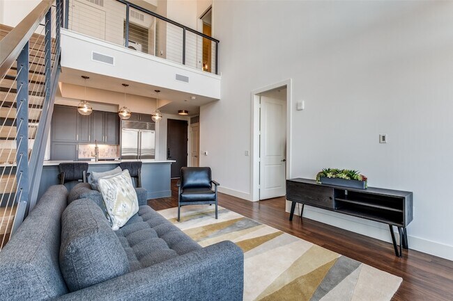 Building Photo - 3611 Congress Ave