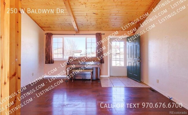 Building Photo - 250 W Baldwyn Dr
