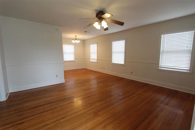 Building Photo - 3224 Sandage Ave
