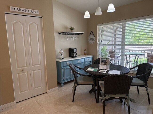 Building Photo - Lakeview 2 Bedroom 2 Bath Condo on Golf Co...