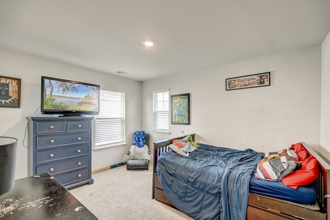 Building Photo - Summerville Home Rental